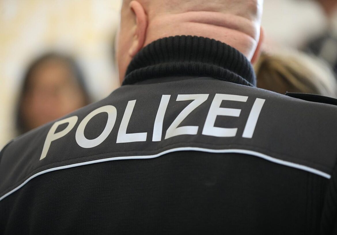 Polizist (Archiv)