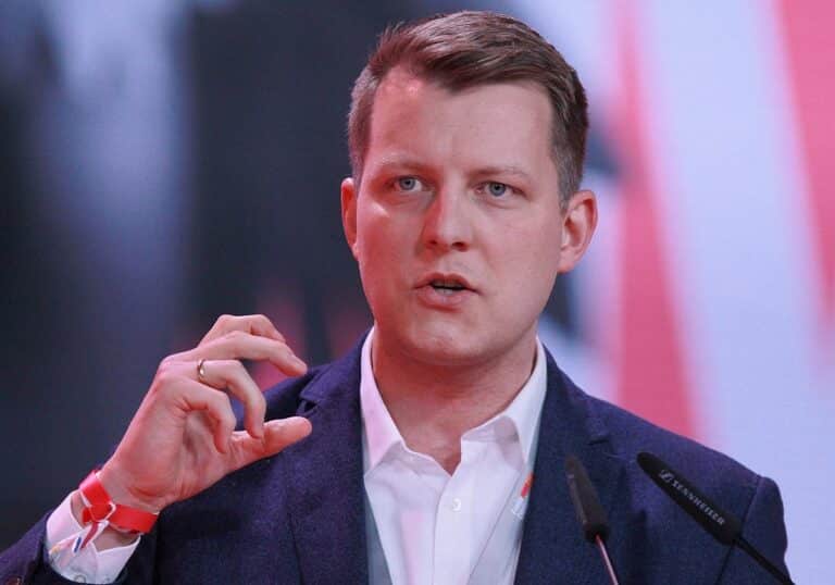 Henning Höne