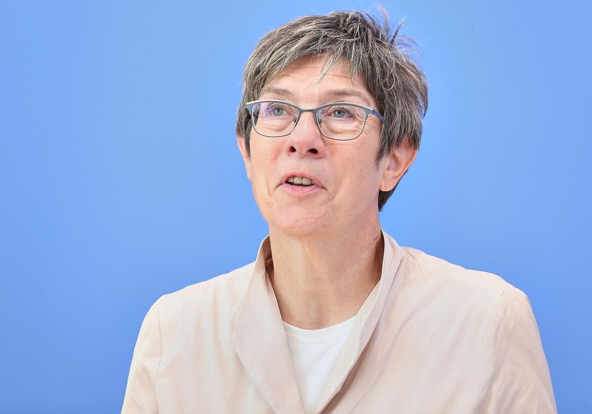 Annegret Kramp-Karrenbauer