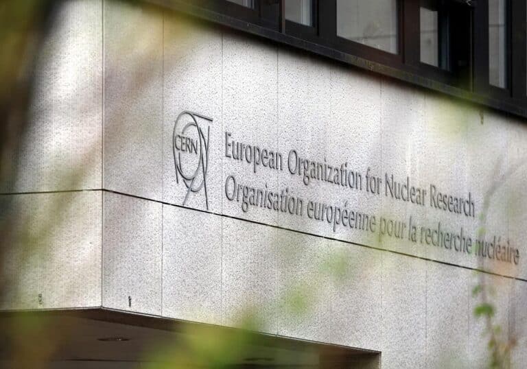 Cern (Archiv)