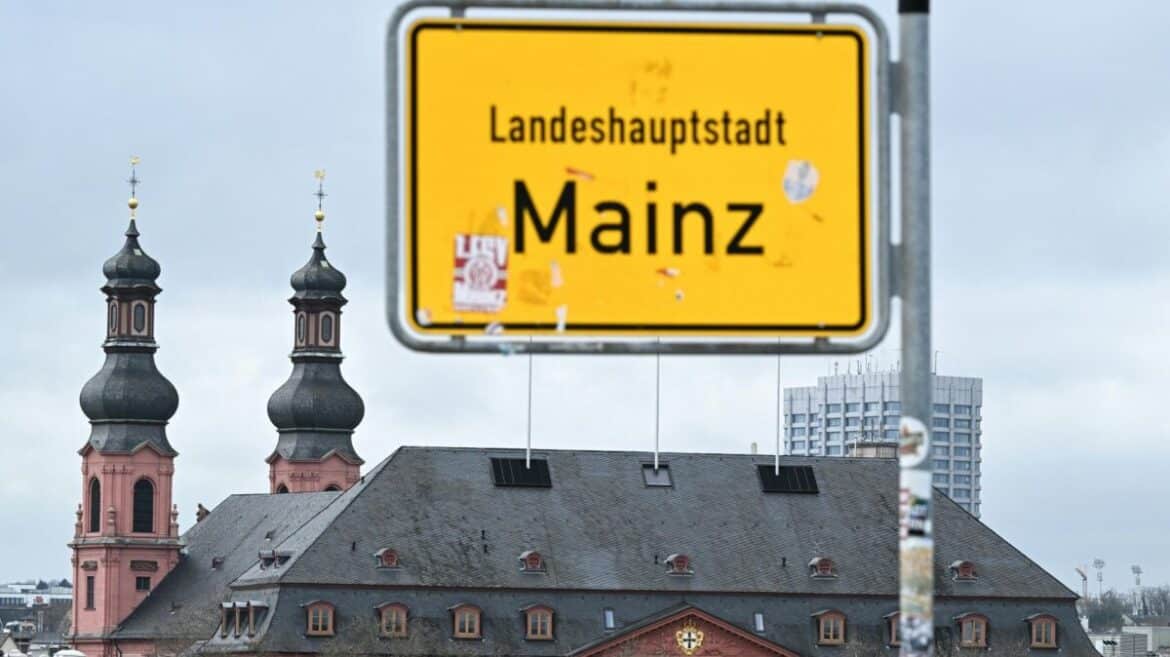 Enges Rennen bei Landtagswahl in Rheinland-Pfalz erwartet