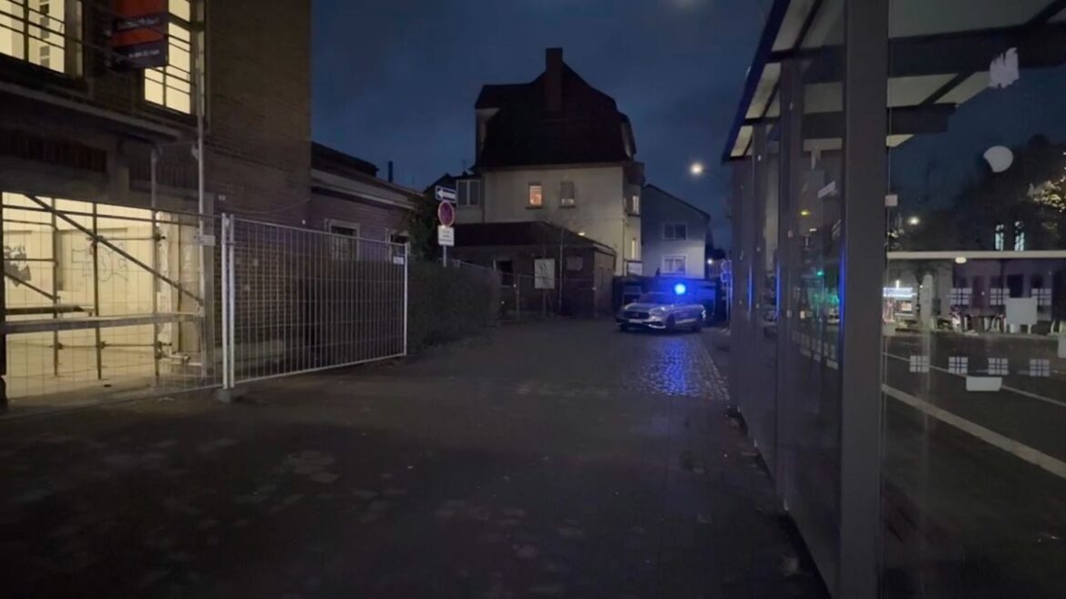 Messerangriff in Regionalzug: 18-Jährige schwer verletzt