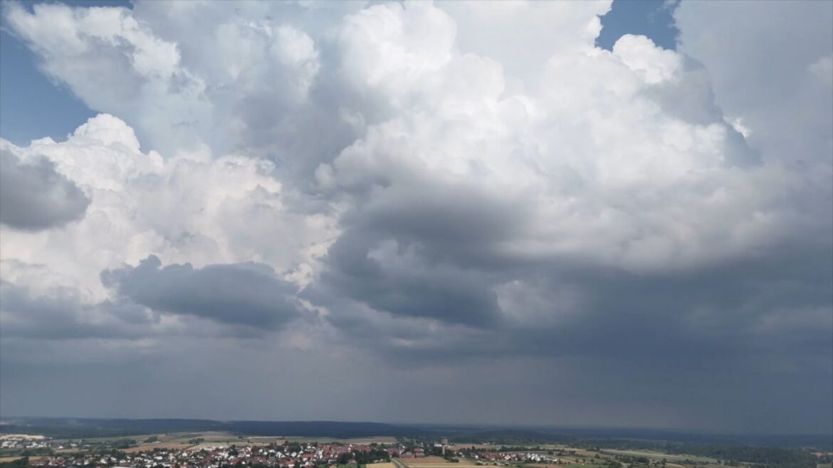 Frühlingsstart in Deutschland: Sonne und Wolken im Wechsel
