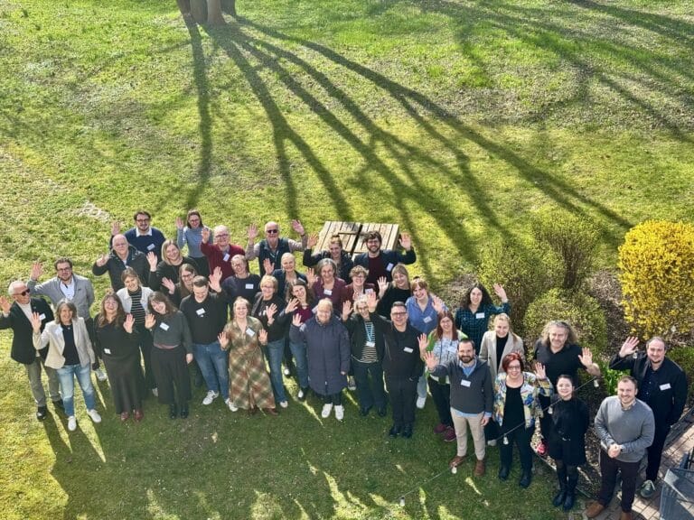 Auftakt in Erfurt. Zehn Pilotkommunen rücken im Zuge des DigitalPakts Alter die Digitalkompetenz älterer Menschen in besonderer Weise in den Mittelpunkt. / Foto: DigitalPakt Alter © BAGSO in Osnabrück (Gesamtstadt)