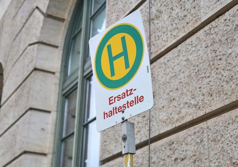 Ersatzhaltestelle (Archiv)