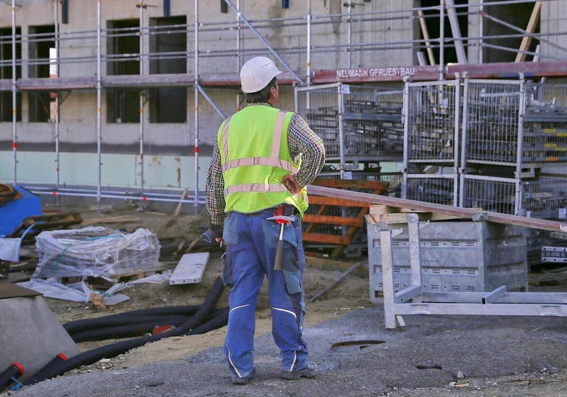 Bauarbeiter auf