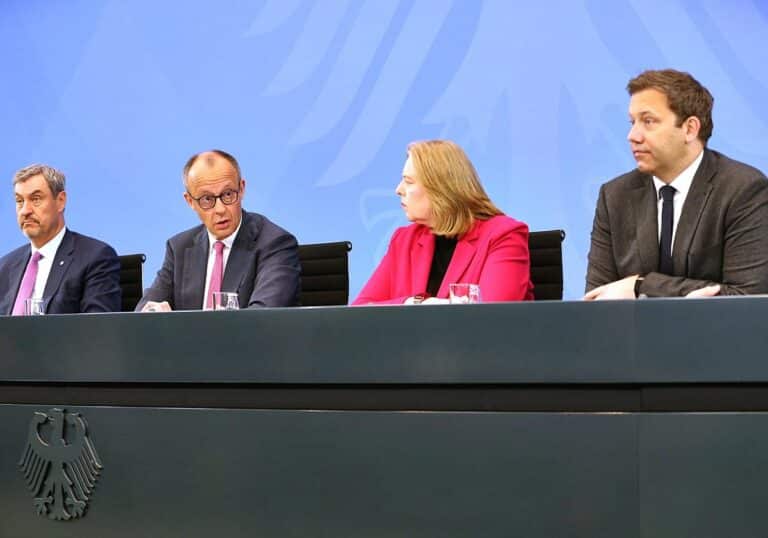 Pressekonferenz nach