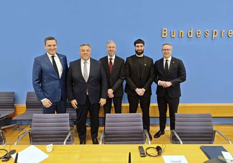 Pressekonferenz zu