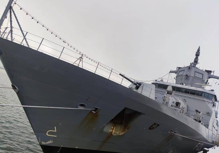 Deutsches Kriegsschiff