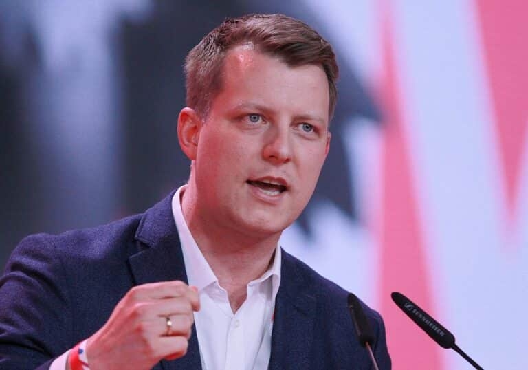 Henning Höne