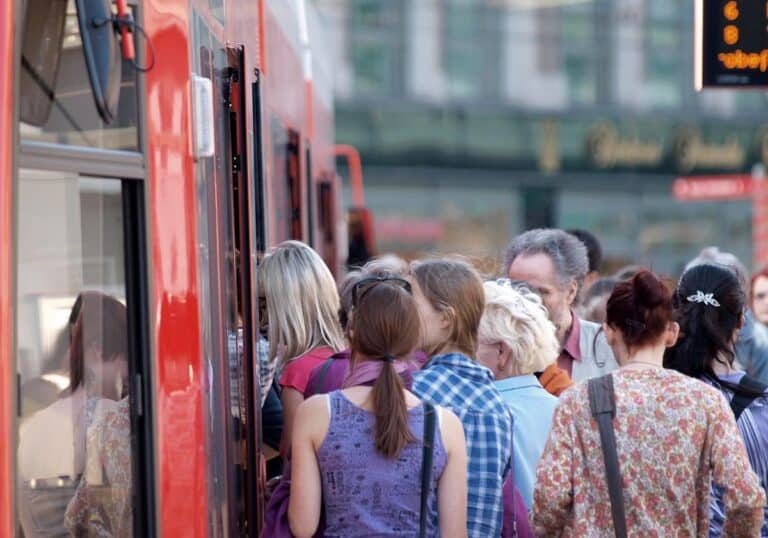 Fahrgäste in