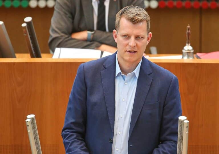 Henning Höne