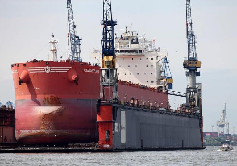 Schiff in