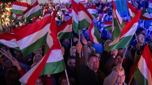 Wahlkampf in Ungarn: Orbán unter Druck und Vorwürfe der Einmischung