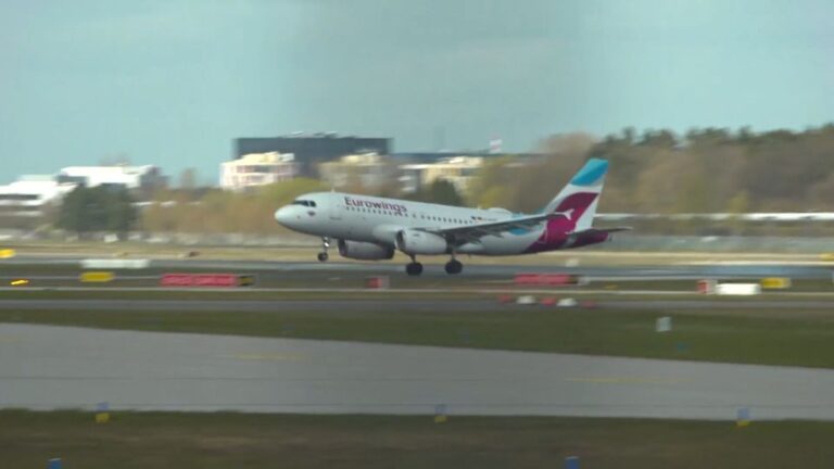 Eurowings-Maschine nach Triebwerksproblem sicher gelandet