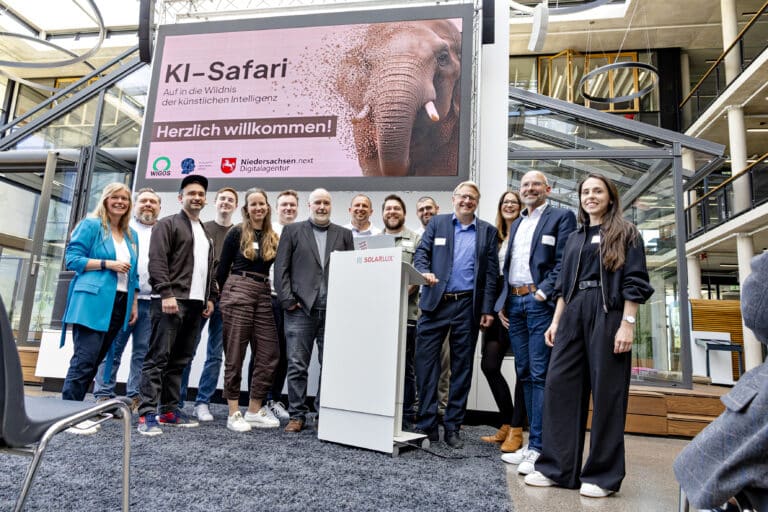 Großes Interesse bei den Unternehmen fand die KI-Safari der WIGOS bei Solarlux in Melle./Foto: Miriam Loeskow-Bücker / WIGOS in Landkreis Osnabrück (Region)