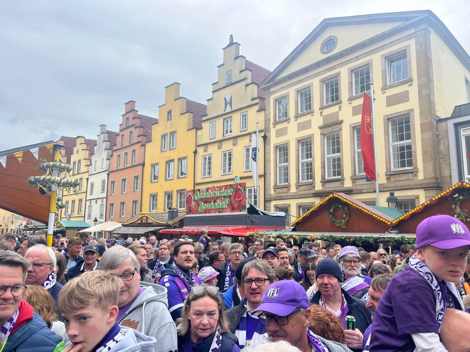 Die Maiwoche bot die Kulisse für die Aufstiegsfeier des VfL Osnabrück  / Foto: Mailin Goldkamp