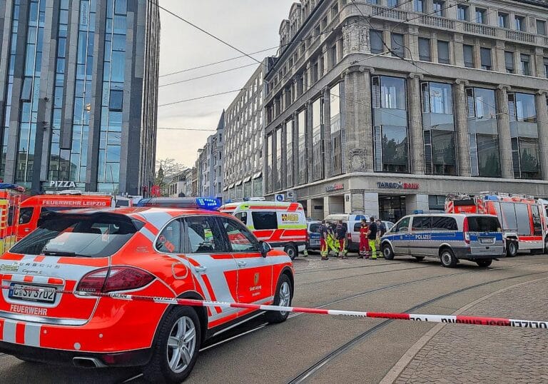 Auto fährt