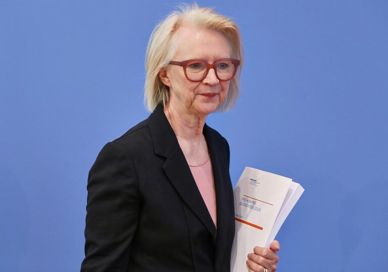 Monika Schnitzer