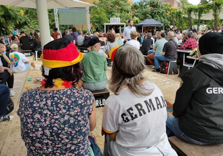 Public Viewing