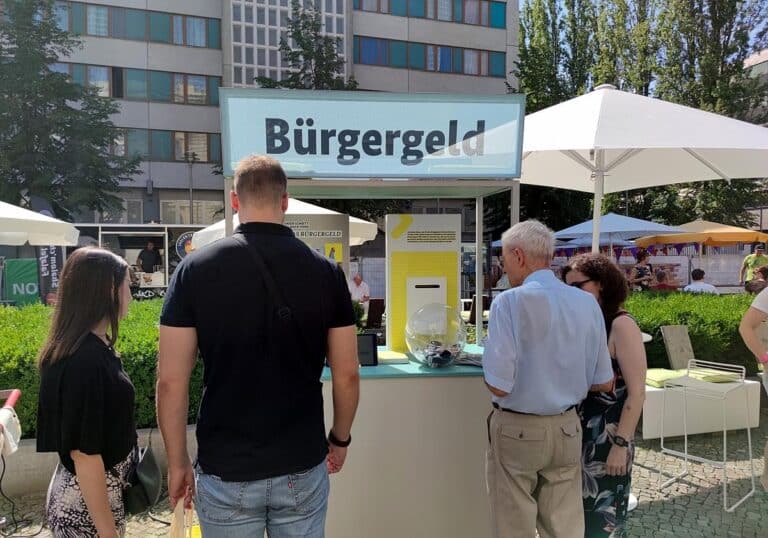 Passanten an