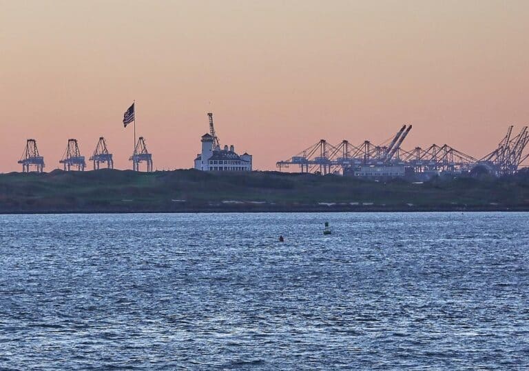 Industrieanlagen in