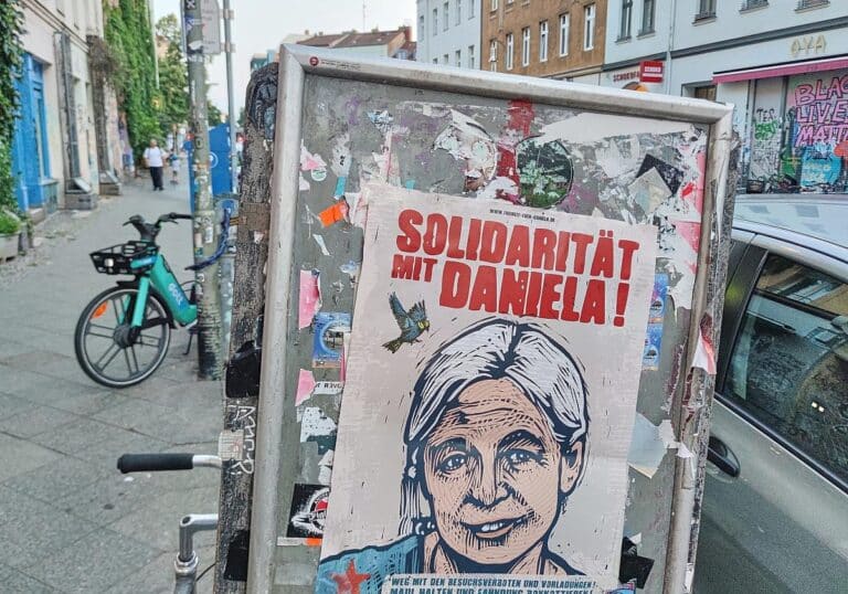 Plakat wirbt