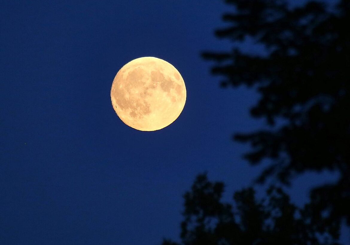 Mond (Archiv)