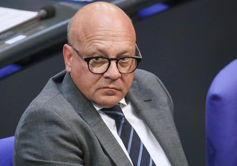 Alexander Throm