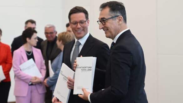 Grün-Schwarze Koalition in Baden-Württemberg besiegelt