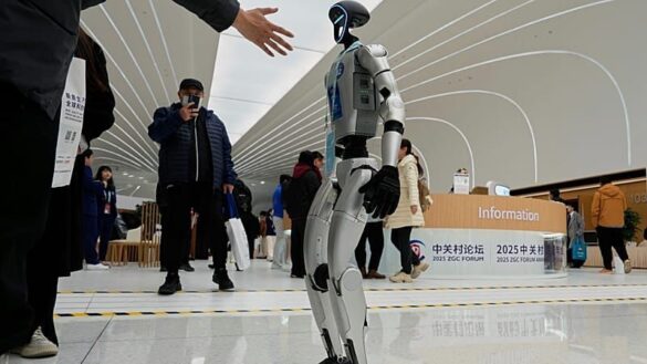 Chinesischer Roboterhersteller präsentiert neuen Mecha-Roboter