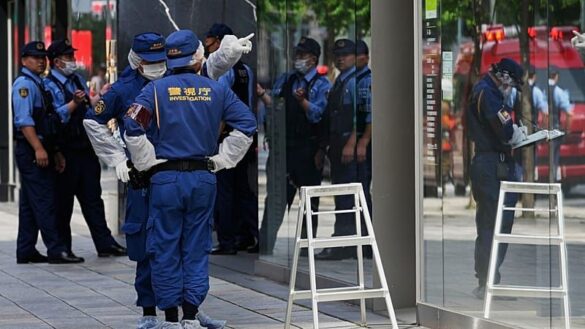Sprühattacke in Tokio: Unbekannte Substanz verletzt 20 Menschen