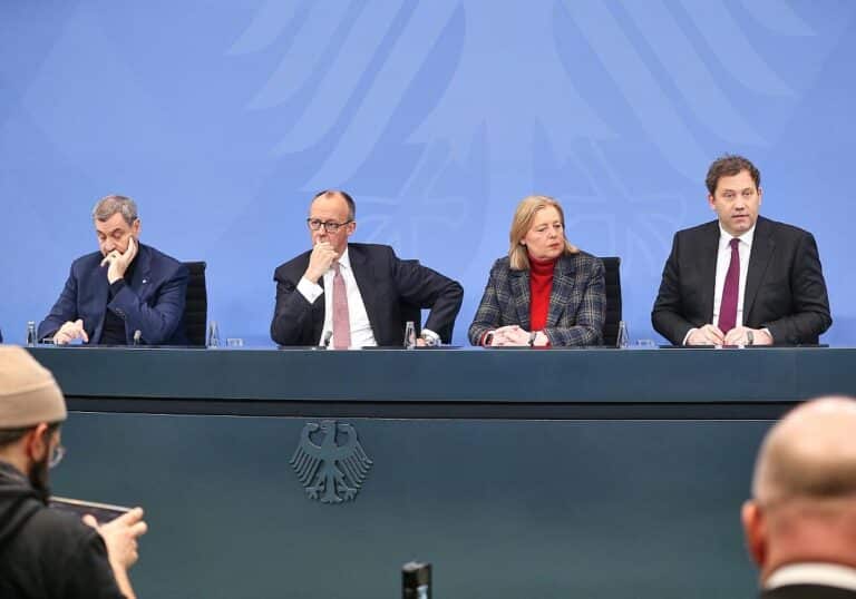Pressekonferenz nach