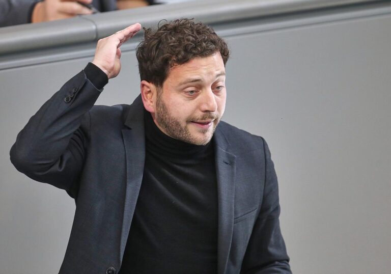 Felix Banaszak