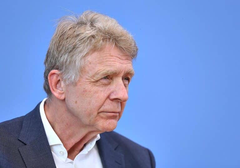 Helmut Frister