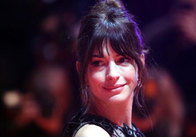 Anne Hathaway