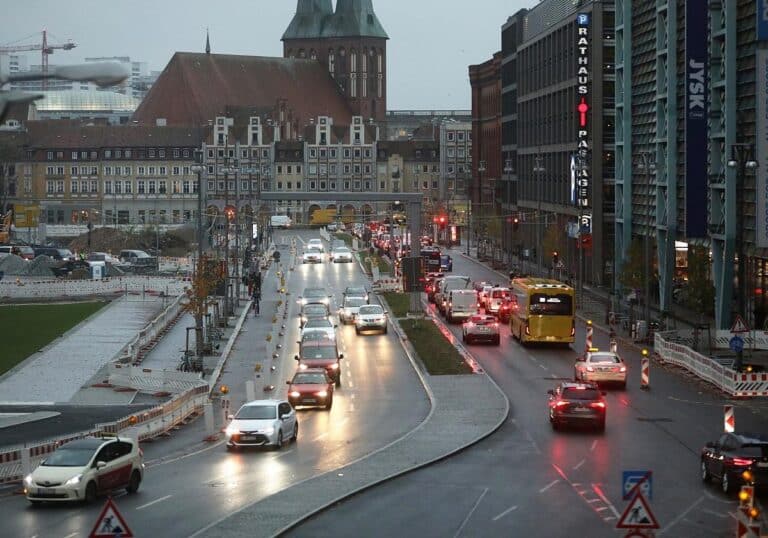 Straßenverkehr (Archiv)