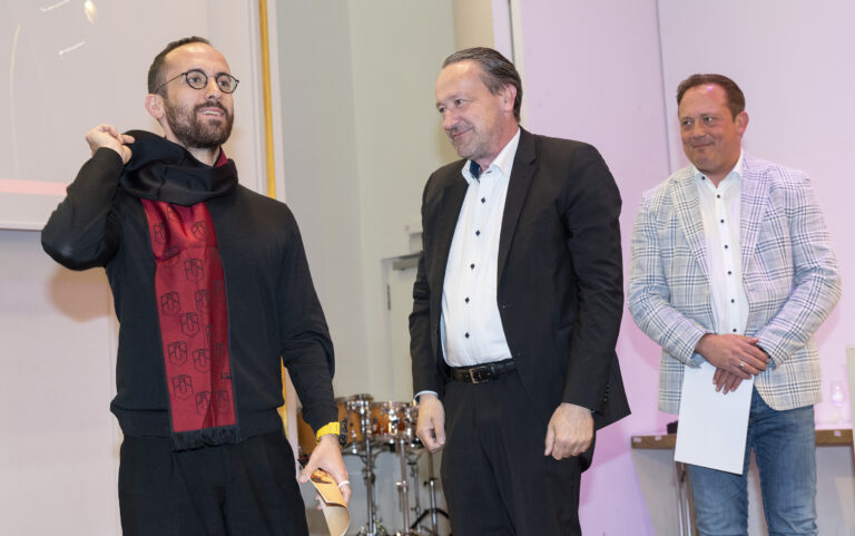 Ehrendoktorwürde für Igor Levit (links). / Foto: Hermann Pentermann in Innenstadt