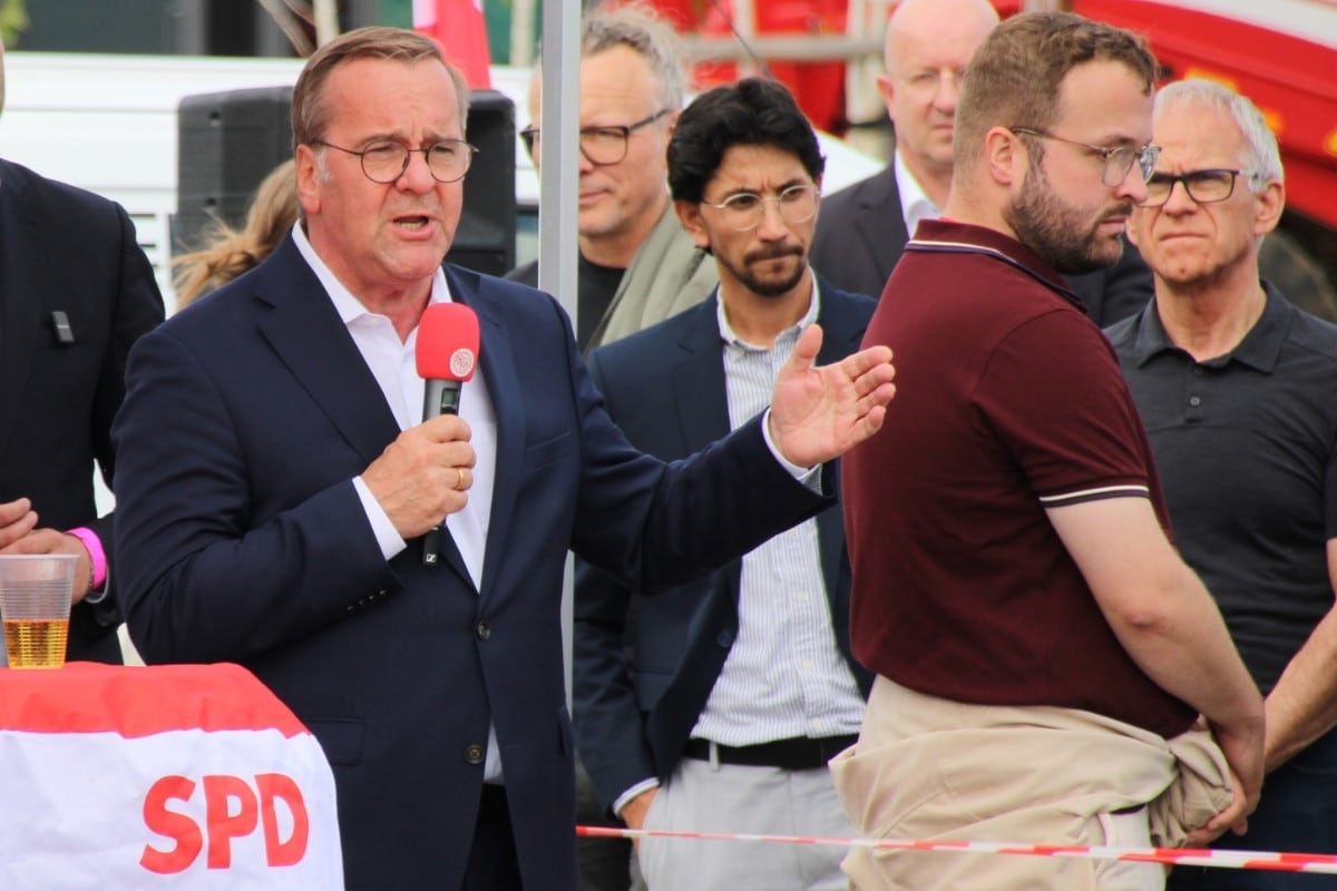 „Ich weiß, dass Frieden immer möglich sein muss“, sagte Boris Pistorius am Dienstagabend in Osnabrück.