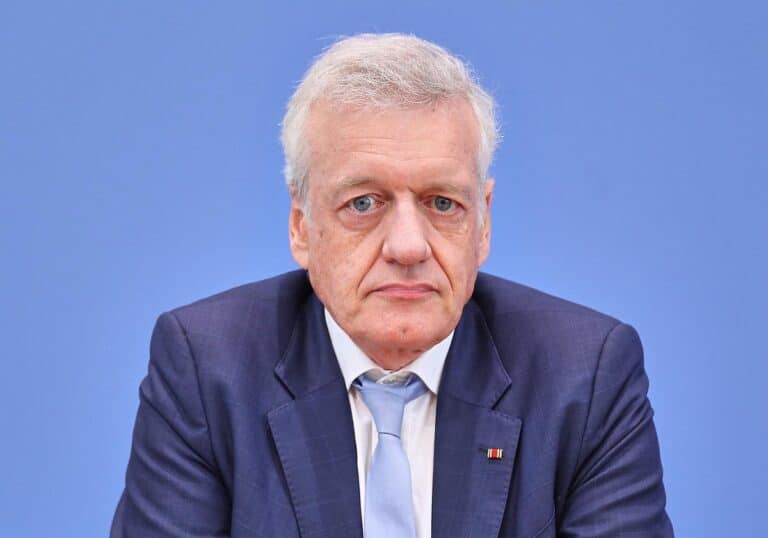 Ferdinand M.