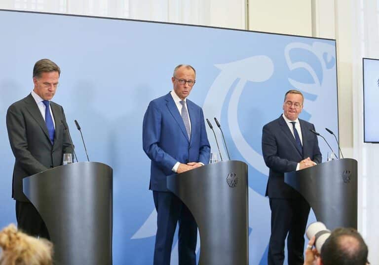 Pressekonferenz nach