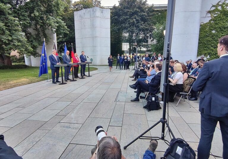 Pressekonferenz nach
