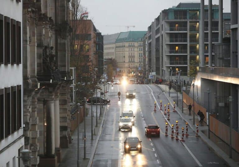Straßenverkehr (Archiv)