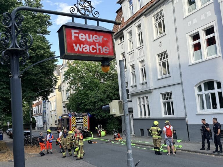 Feuerwehreinsatz in der Nobbenburger Straße, Osnabrück in Innenstadt