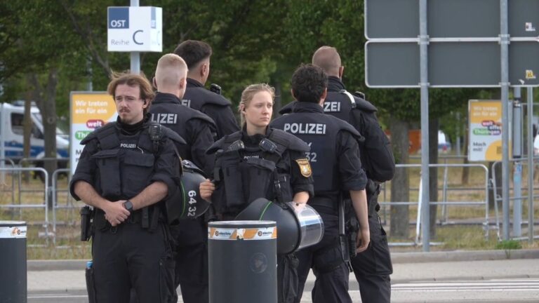 AfD-Parteitag in Erfurt: Polizei erwartet große Proteste