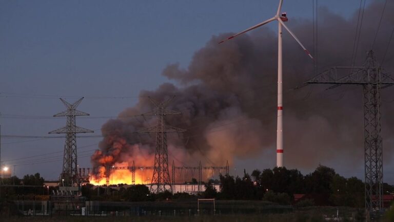 Großbrand auf Schrottplatz der Salzgitter AG