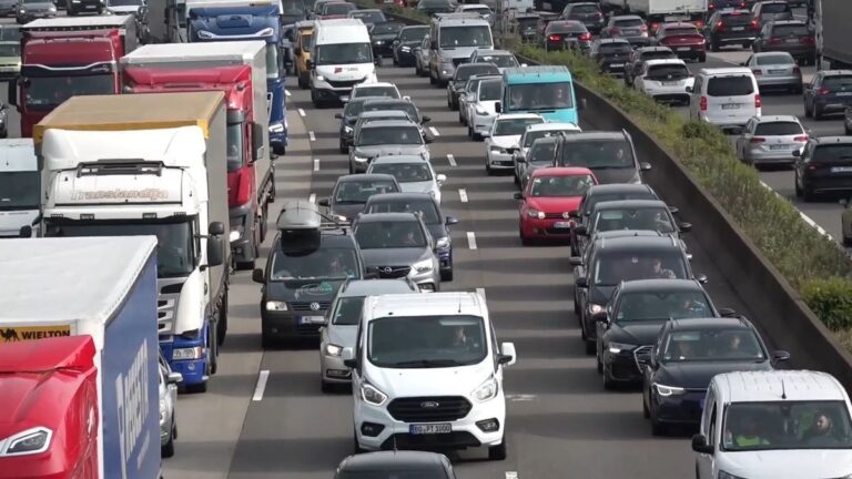 Stau-Wochenende: 13 Bundesländer in den Ferien