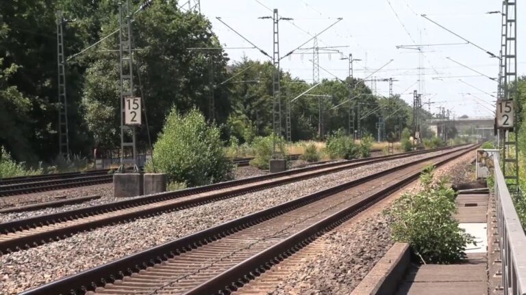 Sabotageverdacht nach Böschungsbrand bei Köln-Düsseldorf
