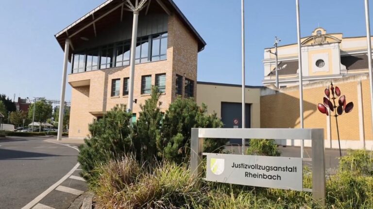 Razzia in JVA Rheinbach: Polizei durchsucht Gefängnis und Wohnungen