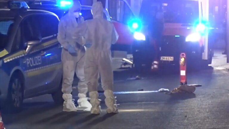 Frau in Kelkheim auf offener Straße getötet